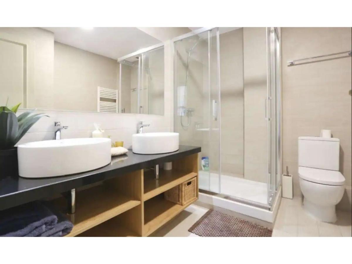 Apartamento con vistas al lado del Bernabeu Madrid Exterior foto