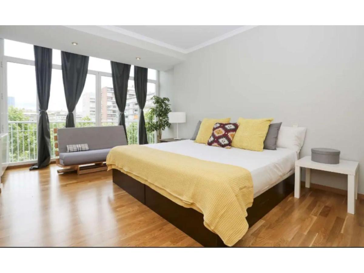 Apartamento con vistas al lado del Bernabeu Madrid Exterior foto